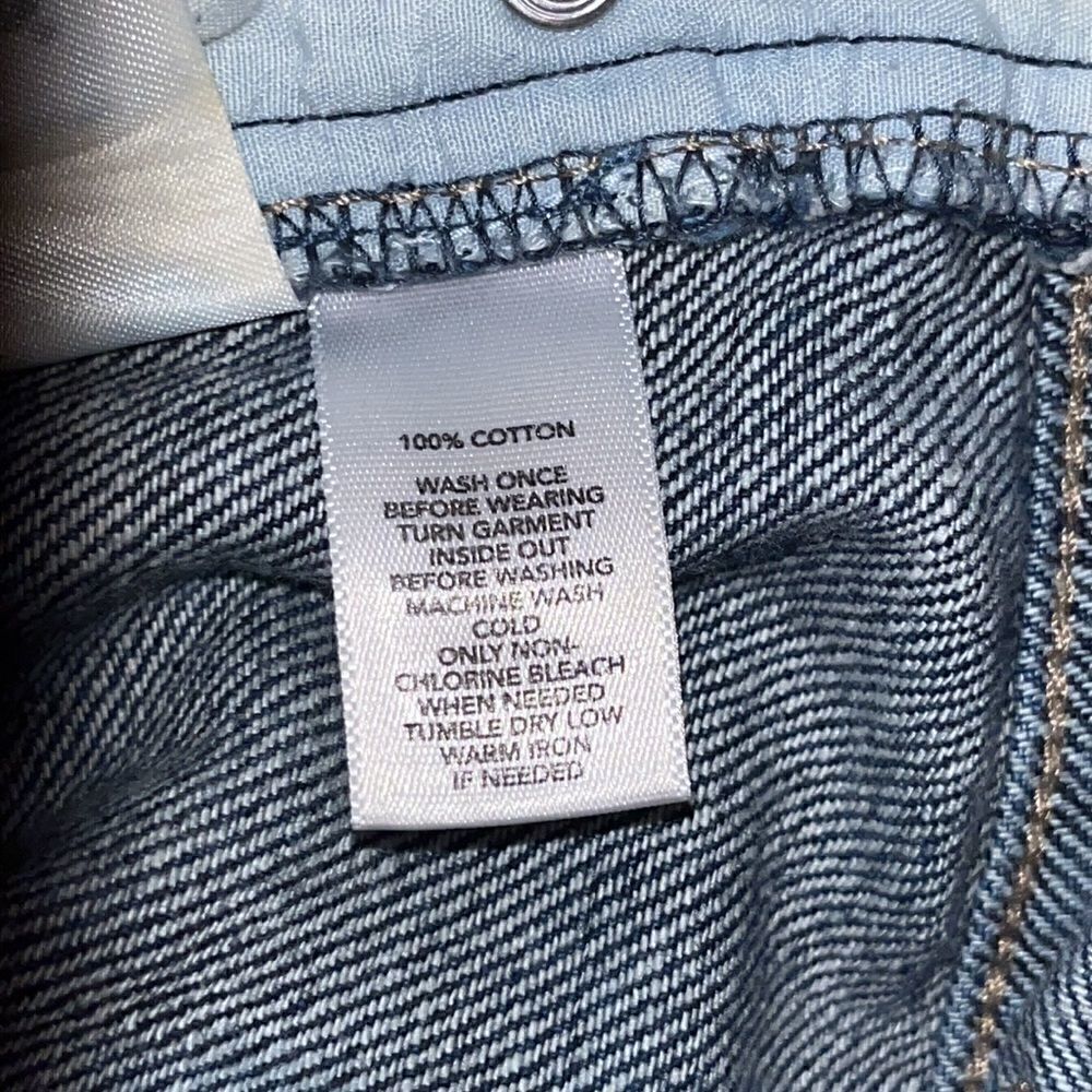 LOFT Distressed Denim Short - Picture 5 of 5